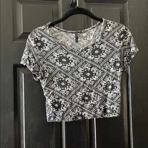 Black and White Paisley Women's Crop Top
